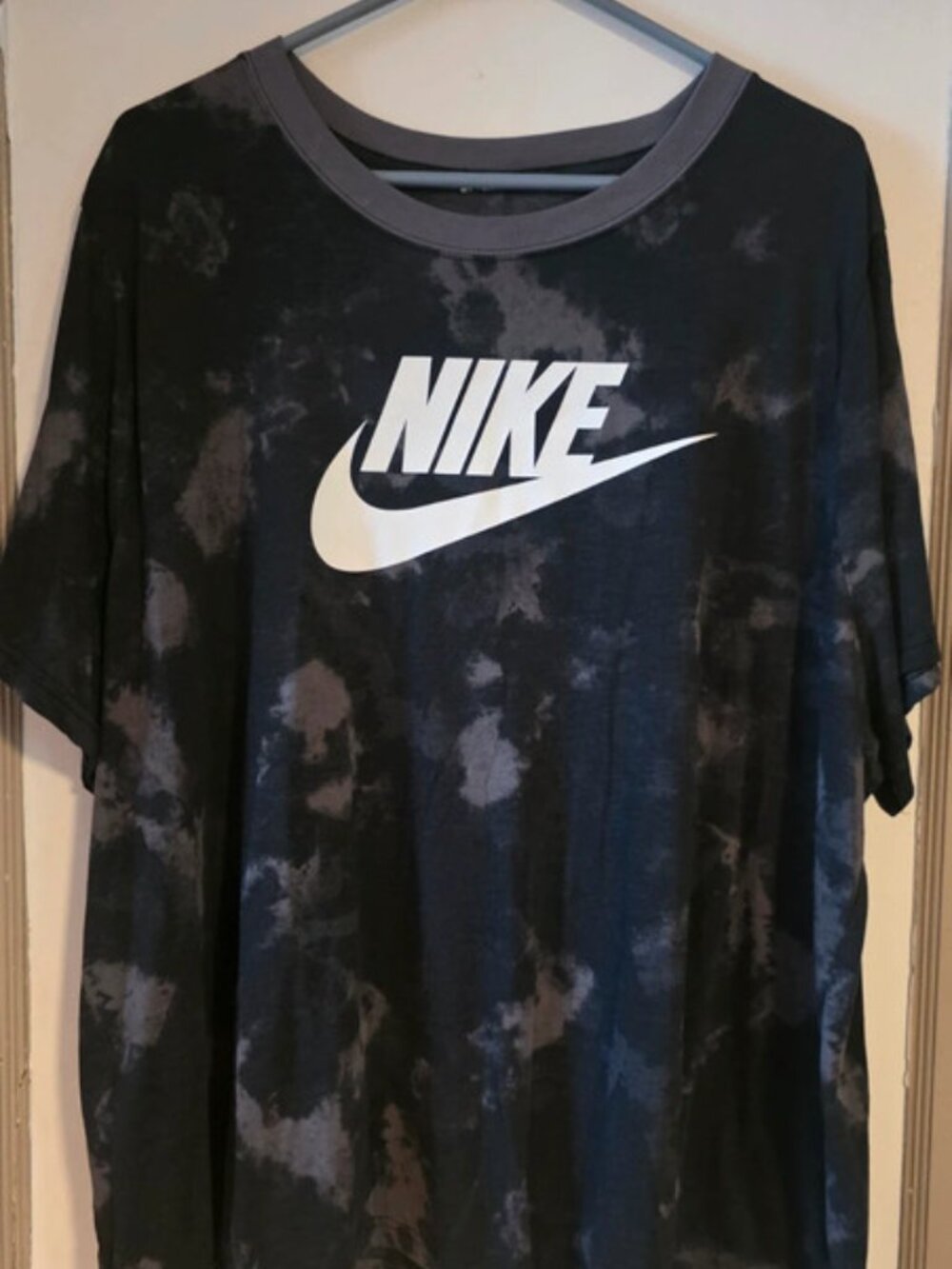NIKE Woman's Tee Size 2XL